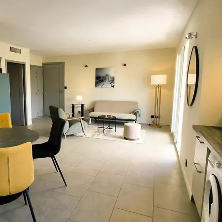 Pinarello. 4 Pers, Piscine, 500 M Appartement Mangialla