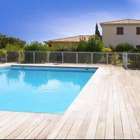Pinarello. 4 Pers, Piscine, 500 M *